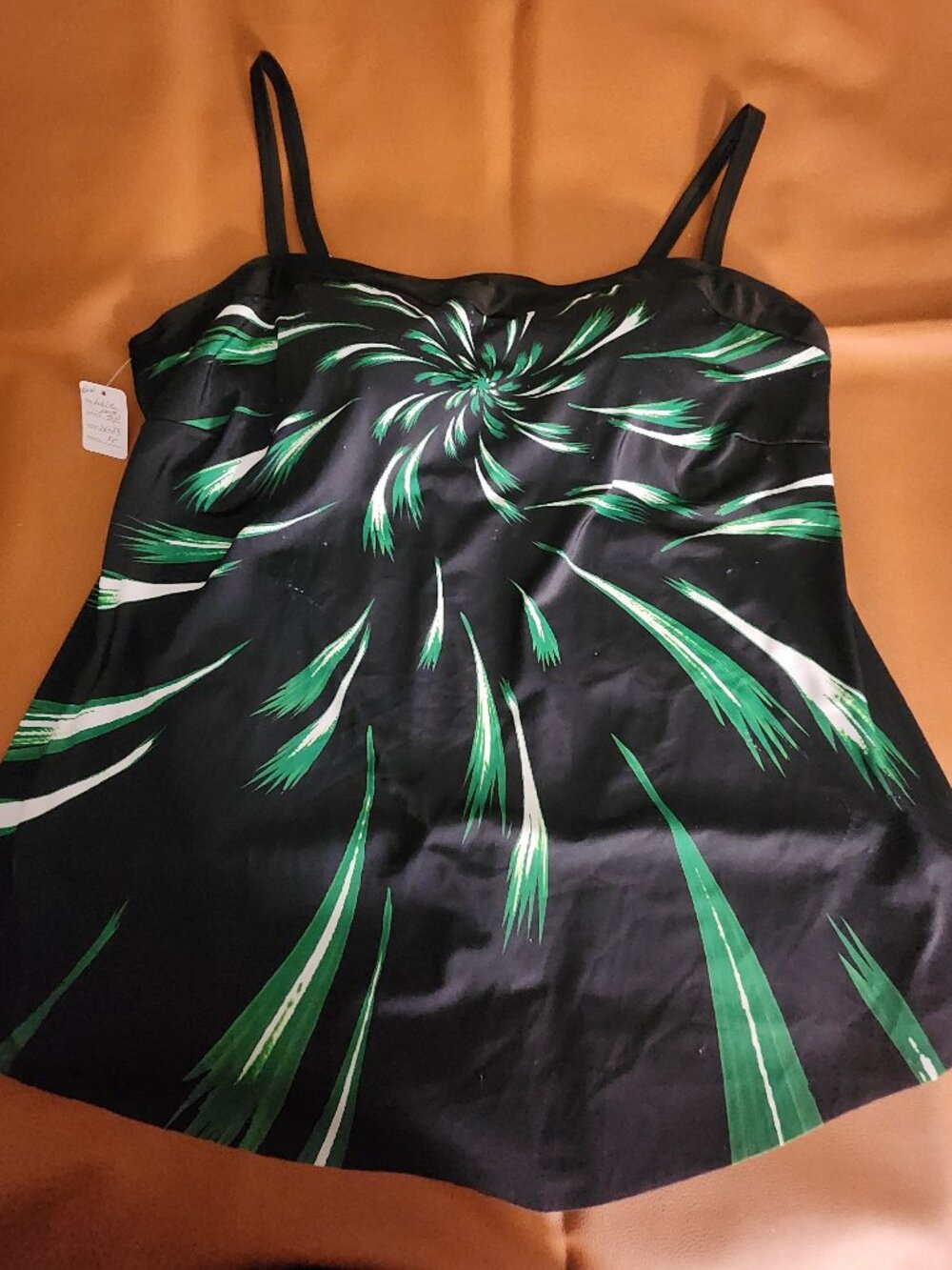 NWOT SWIM TANKINI - BLACK/GREEN/WHITE SWIRL PATTERN - PLUS 2X
